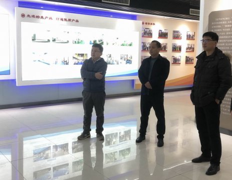 國民健康膳食營養(yǎng)研究室副主任孟祥兵博士蒞臨孔府制藥調(diào)研指導工作